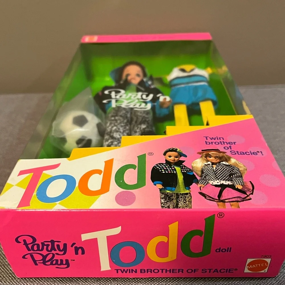 🆕NIB Todd Doll – Mattel – Soccer Outfit – 90’s Nostalgia — Barbie - Picture 3 of 7